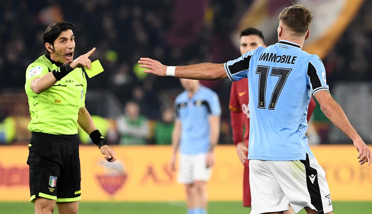 Sebagai pemain, Ciro Immobile telah merasakan diganjar 58 kartu kuning dan 2 kartu merah oleh wasit sepanjang kariernya di level klub dan timnas. (AFP/Vincenzo Pinto)
