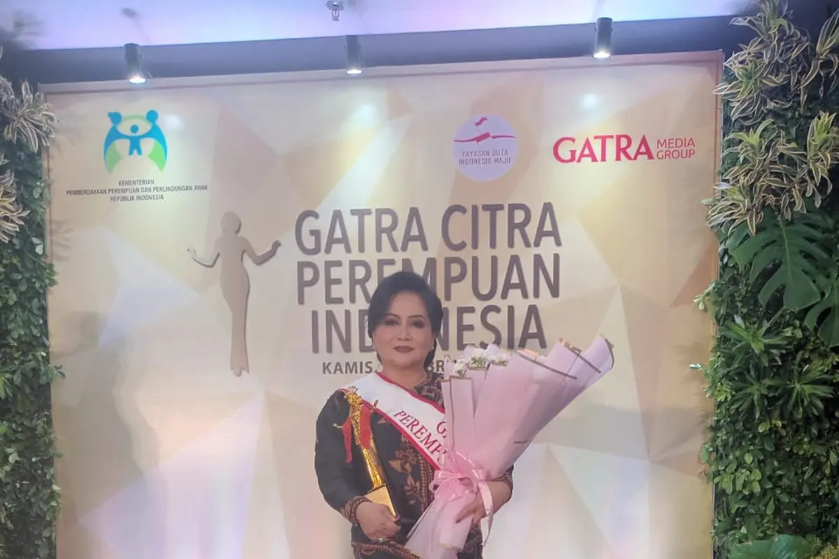 Inspiratif, Founder Azarine Cosmetic Raih Penganugerahan ‘Adhi Bhakti Nirmala’ Gatra Citra Perempuan Indonesia Tahun 2023