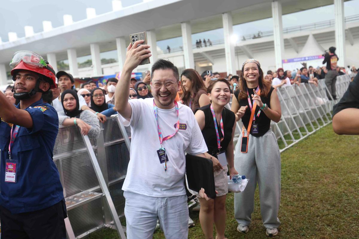 FOTO: Wali Hadirkan Nuansa Religius Jelang Buka Puasa di KLBB Festival 2026