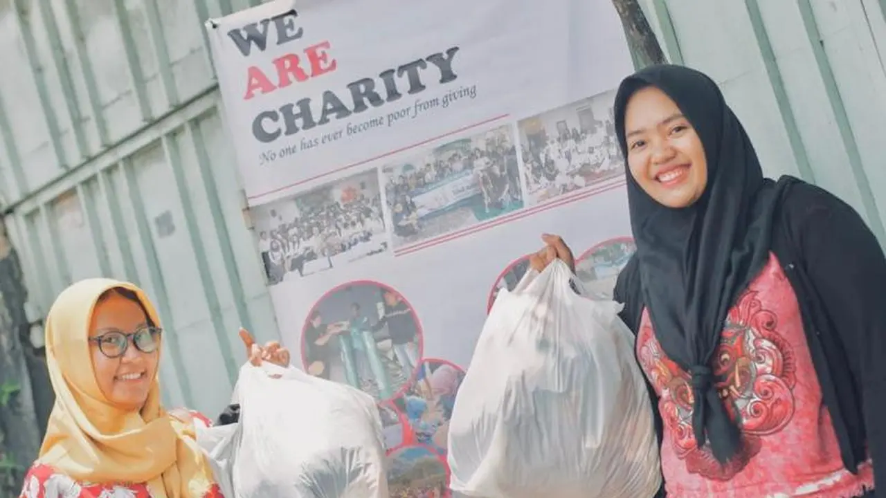 Bazar untuk Korban Gempa Lombok, We are Charity Diserbu Pengunjung