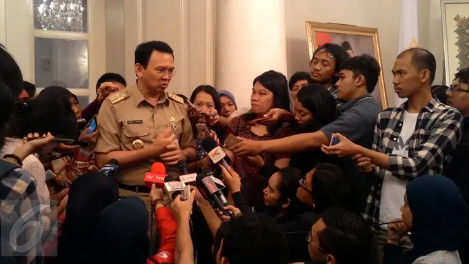Gubernur Basuki Tjahaja Purnama (Ahok) 