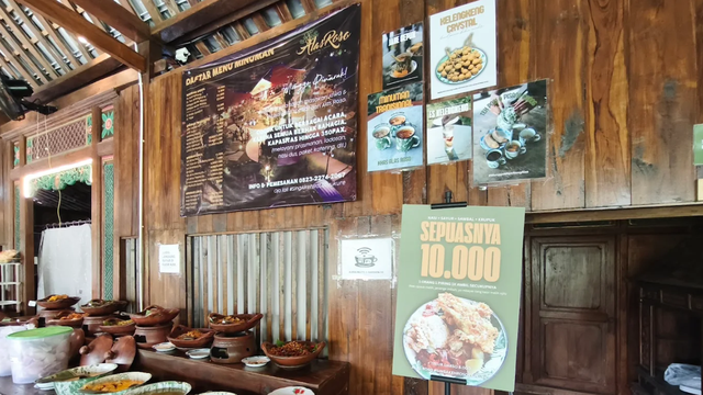 10 Rekomendasi Tempat Makan Prasmanan Enak di Solo yang Wajib Dicoba di ...