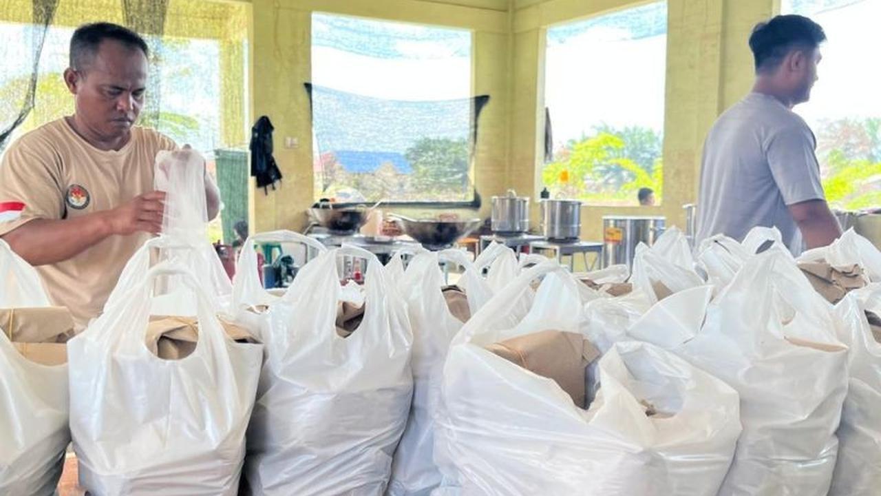 Dapur Umum IPDN di Aceh Tamiang: Gerakkan Ekonomi Lokal dan Penuhi Kebutuhan Satgas