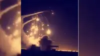 Video Dramatis Rudal Arab Saudi Hentikan Misil Houthi di Langit Riyadh (video grab dari Al Arabiya)