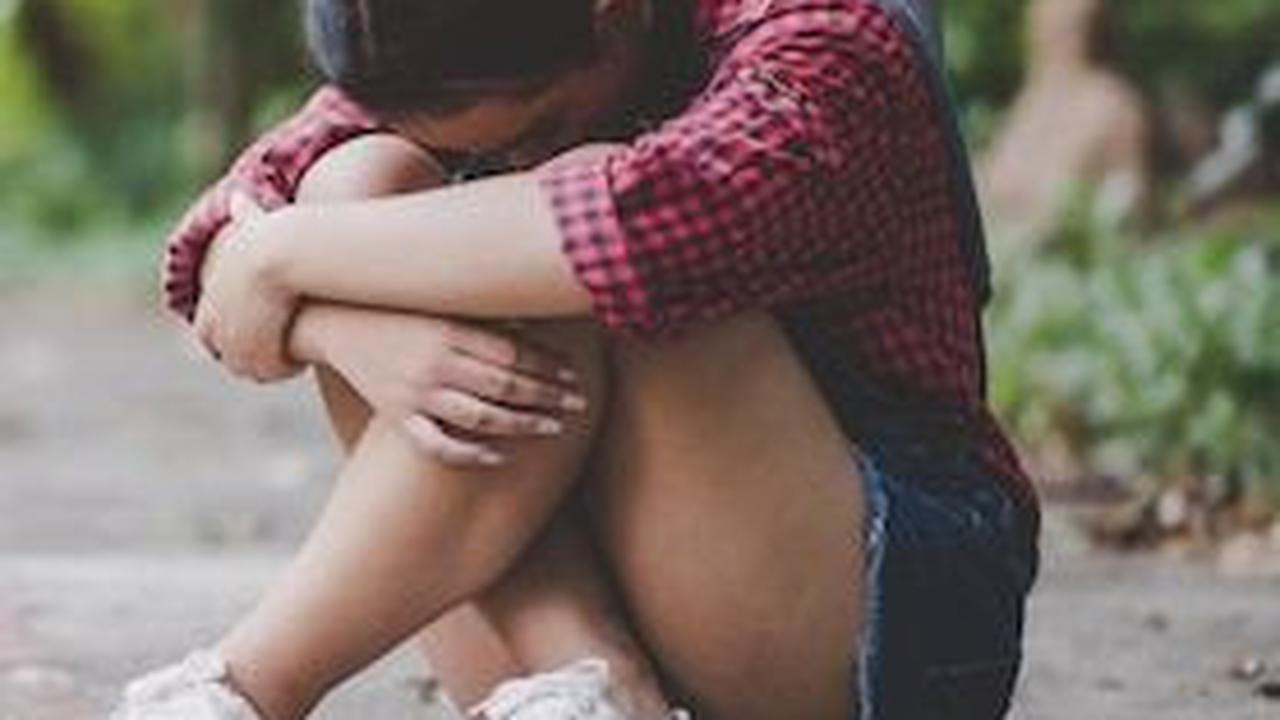 Miris Bocah SD di Situbondo Lukai Diri Sendiri Terinspirasi Konten Viral Medsos, Dispendik Tegaskan Orang Tua Wajib Jadi Teman Curhat Anak