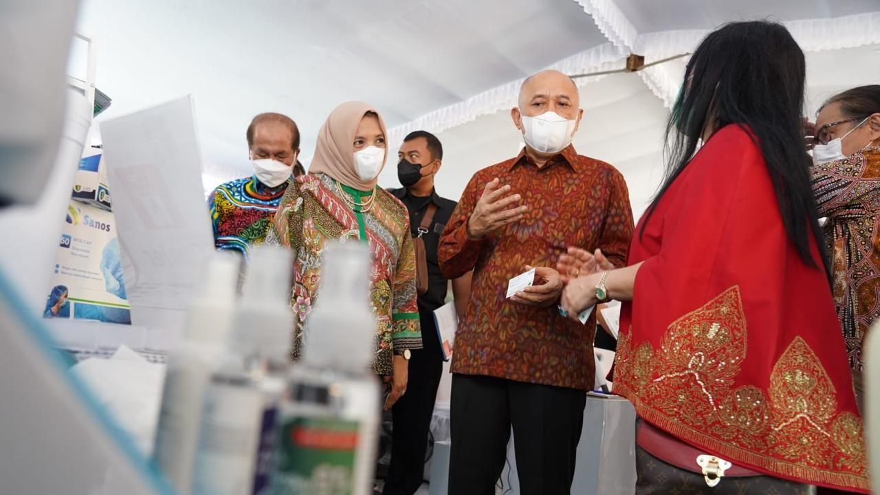 Menteri Koperasi dan UKM Teten Masduki dalam Business Matching Pengadaan Produk Dalam Negeri dan UMKM 2022 di Nusa Dua, Bali. (Dok Kemenkop)