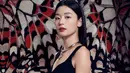Aktris cantik Korea, Jun Ji Hyun tak bisa lepas dari imej tampilan berkelas. Sebagai aktris Korea Terkaya 2021 dengan pendapatan yang diestimasikan mencapai USD 14,7 juta atau sekitar Rp209 miliar, tak heran gaya fashion Jun Ji Hyun juga selalu mewah. (Instagram/junjihyunonly).