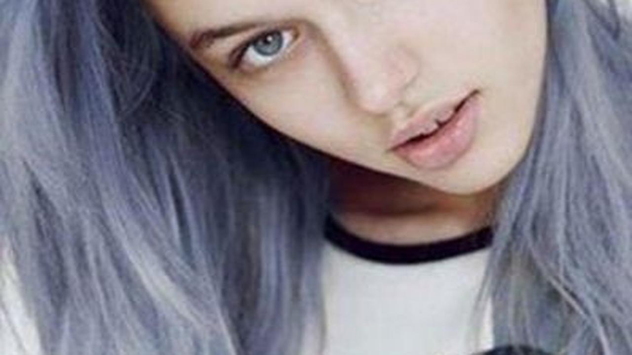 Cara Memilih Sampo untuk Rambut yang Diwarnai<br>