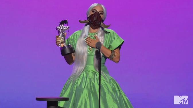 Lady Gaga dalam MTV VMA 2020 (MTV via AP)