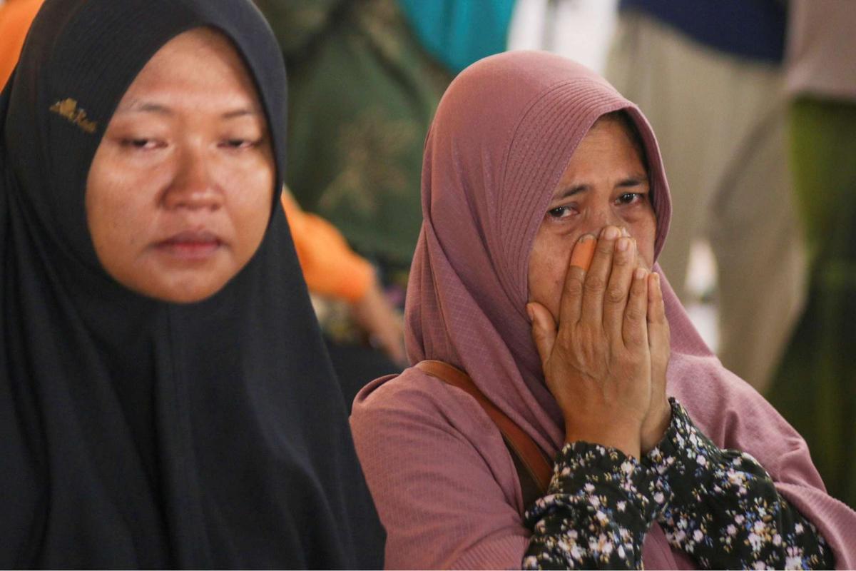 KMP Tunu Pratama Jaya tenggelam di Selat Bali