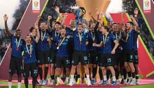 Inter Milan berhasil menambah gelar mereka pada musim ini dengan menyabet juara Coppa Italia pada Rabu (13/05/2026) malam waktu setempat. (AP Photo/Andrew Medichini)