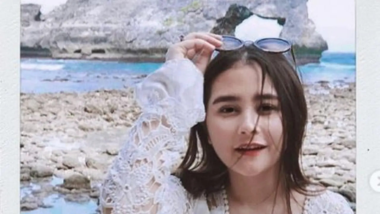 [Bintang] Prilly Latuconsina