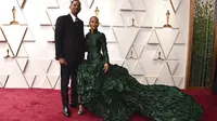Will Smith dan sang istri, Jada Pinkett Smith di Piala Oscar 2022. (Jordan Strauss/Invision/AP)