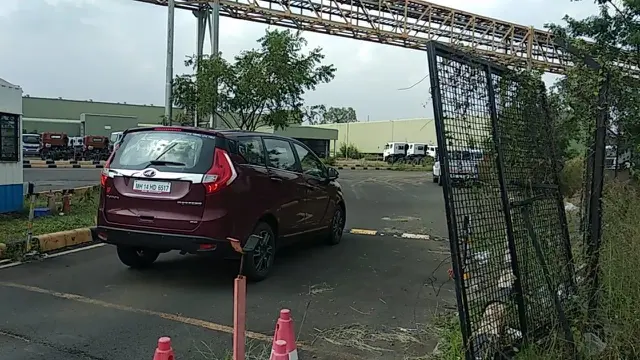 Mahindra Marazzo