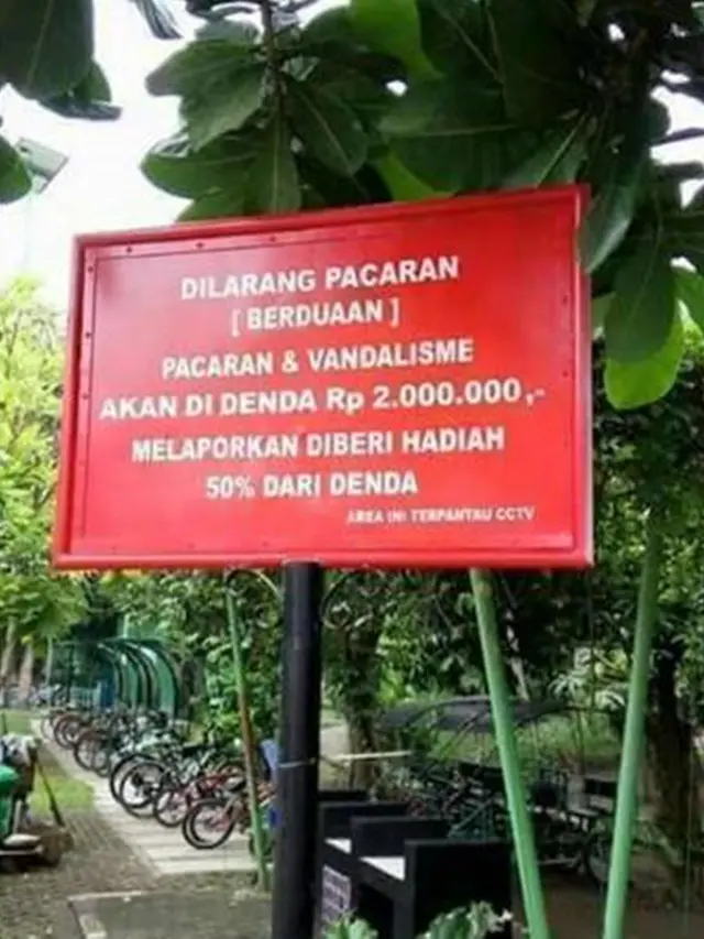6 Tarif Denda Dilarang Pacaran Ini Bikin Geleng Kepala