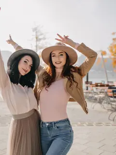 Liburan Singkat Bareng Sahabat untuk Lepas Penat dari Rutinitas. (Foto/Dok: Magnific)