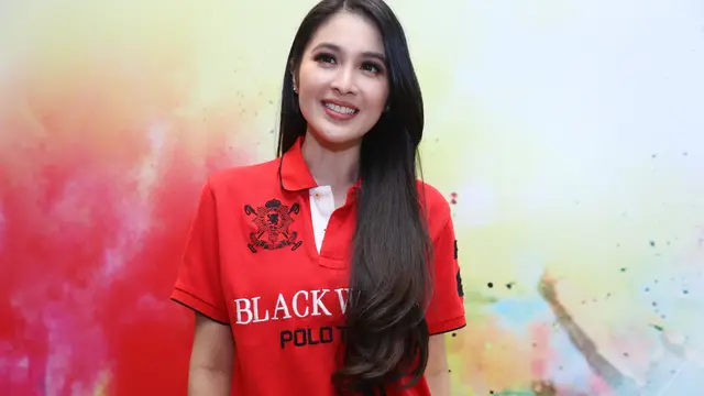 [Bintang] Sandra Dewi