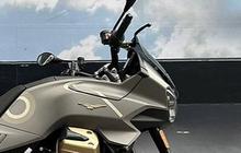 Perkenalkan Moge Moto Guzzi V100 Mandello Aviazione Naval, Apa Saja Canggihnya?