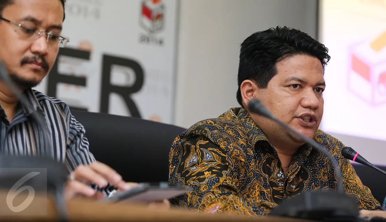 Ketua KPU, Husni Kamil Manik memberikan sambutan saat Launching Sistem Perhitungan Suara Pilkada di Kantor KPU, Jakarta, Senin (7/12/2015). Aplikasi tersebut bernama 'SITUNG' yang akan membantu KPU dalam Pilkada Serentak 2015. (Liputan6.com/Faizal Fanani)