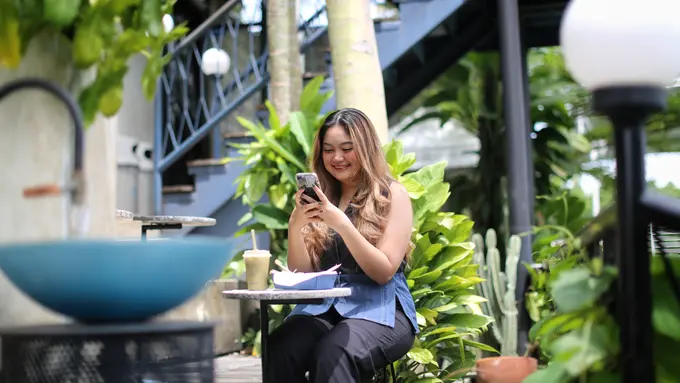 wanita november arah karier