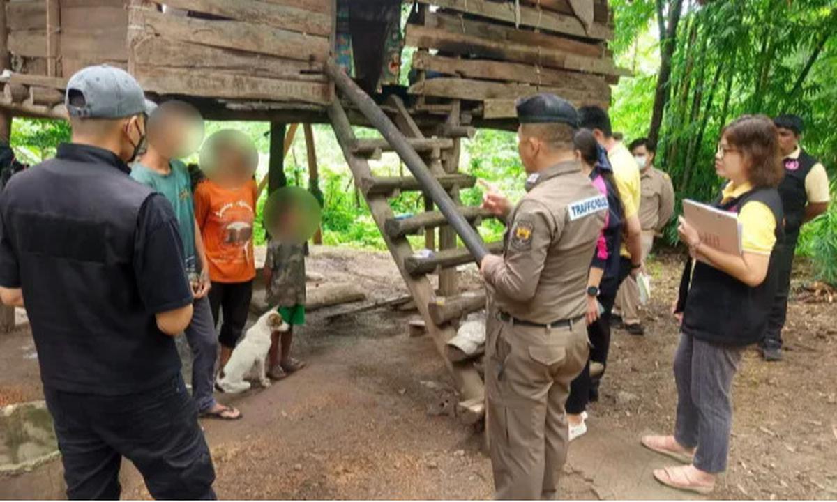 bocah thailand hanya menggonggong