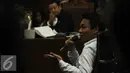 Dokter RS Abdi Waluyo, Prima Yudho, memberikan kesaksian saat sidang lanjutan kasus kematian Wayan Mirna Salihin di Pengadilan Negeri Jakarta Pusat, Senin (29/8). (Liputan6.com/Faizal Fanani)