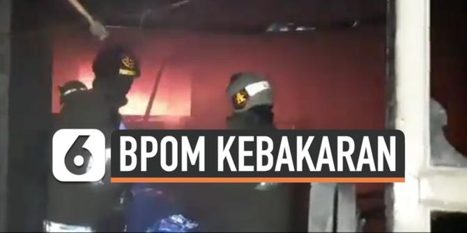 VIDEO: Detik-Detik Api Membakar Bangunan Kantor BPOM Jakarta