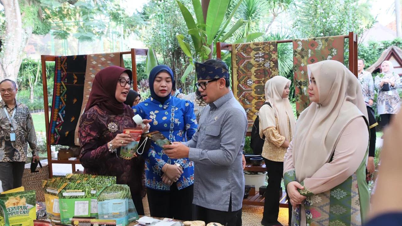 Genjot Perekonomian Daerah, Wamendagri Bima Minta Pemda Percepat Digitalisasi UMKM