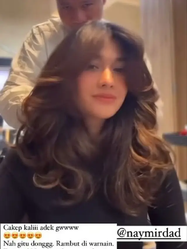 Naysila Mirdad Pertama Kali Warnai Rambut