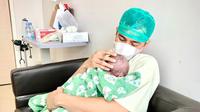Peluk Putranya yang Baru Lahir, Raffi Ahmad: Tambah Lagi Jagoan Papa. (instagram.com/raffinagita1717)
