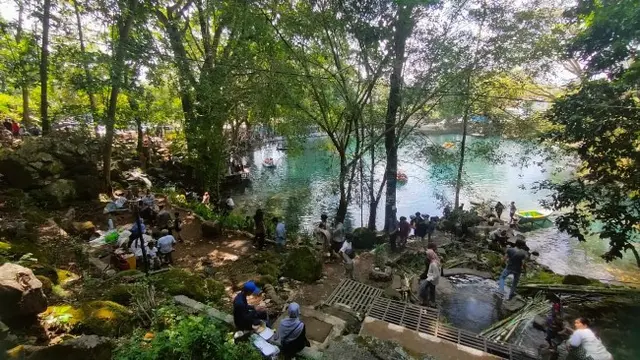 Menyapa Pagi Dari Danau Cermin di Talaga Cicerem Kabupaten Kuningan