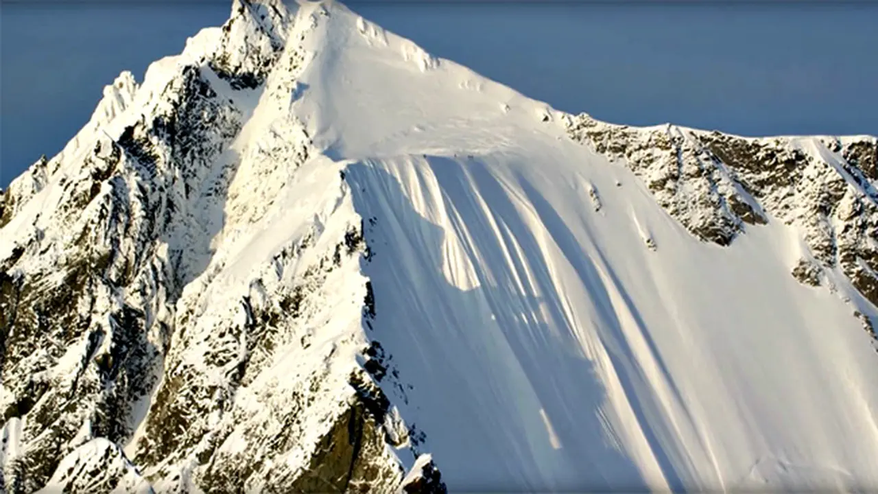 Jatuh Sejauh 488 Meter, Pemain Ski Selamat