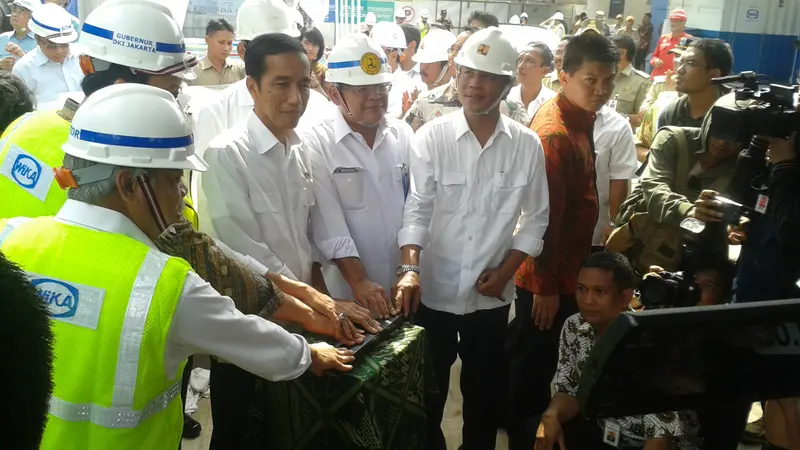 Usai Batalkan BG Jadi Kapolri, Jokowi Resmikan Sodetan Ciliwung