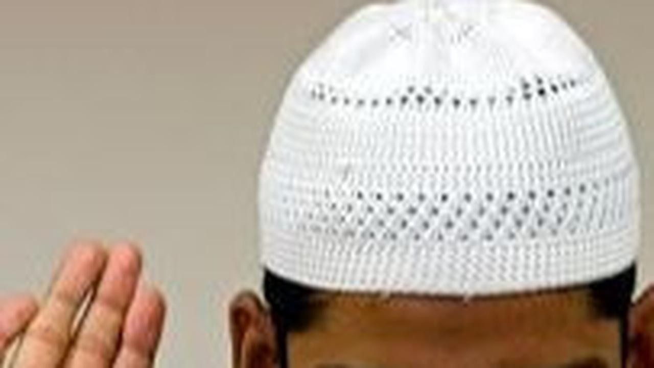 Tata Cara Sholat Taubat, Begini Bacaan Niat hingga Doanya yang Perlu Dipahami