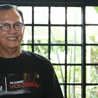 Aktor senior Roy Marten ikut terlibat dalam pembuatan mini series berjudul DO(S)A. Mini series ini merupakan kolaborasi dari tiga negara, yaitu Indonesia, Malaysia dan Singapura. (Bambang E Ros/Bintang.com)