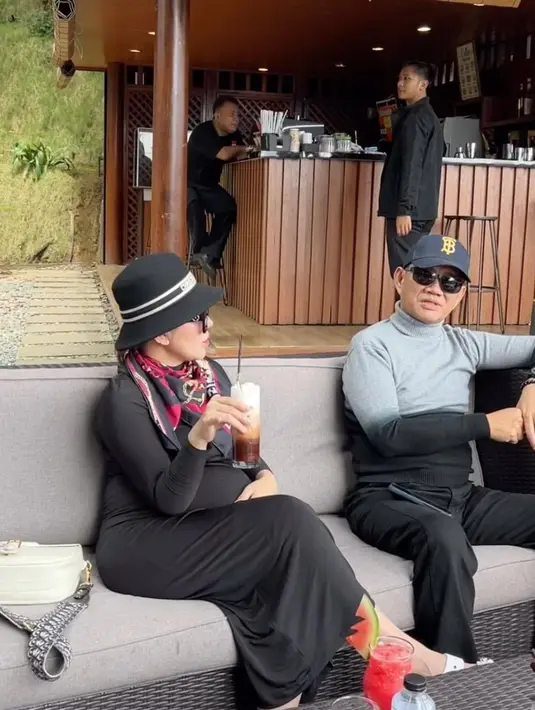 [Instagram/bellashofie_rigan]