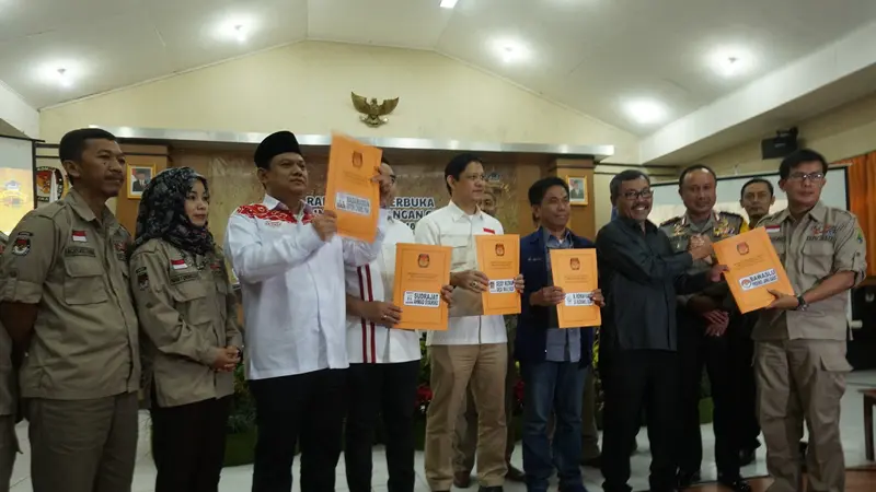 KPU Jawa barat mengumumkan penetapan calon peserta Pemilihan Gubernur (Liputan6.com/Huyogo Simbolon)