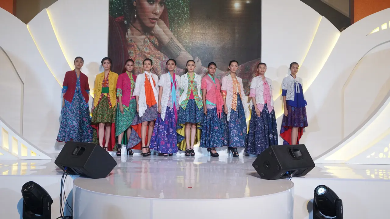 Pesona Batik Wastra Nusantara