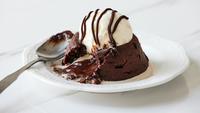 Easy Chocolate Lava Cake Recipe to Try at Home