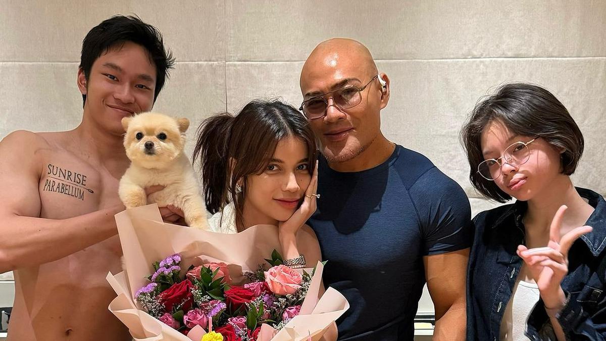 Potret Rumah Sabrina Chairunnisa dan Deddy Corbuzier, Usung Nuansa Tropis Modern yang Asri