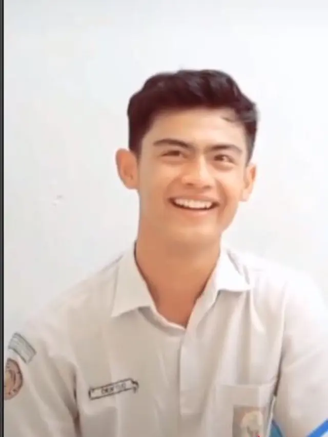 6 Potret Pratama Arhan saat Duduk di Bangku SMA, Curi Perhatian