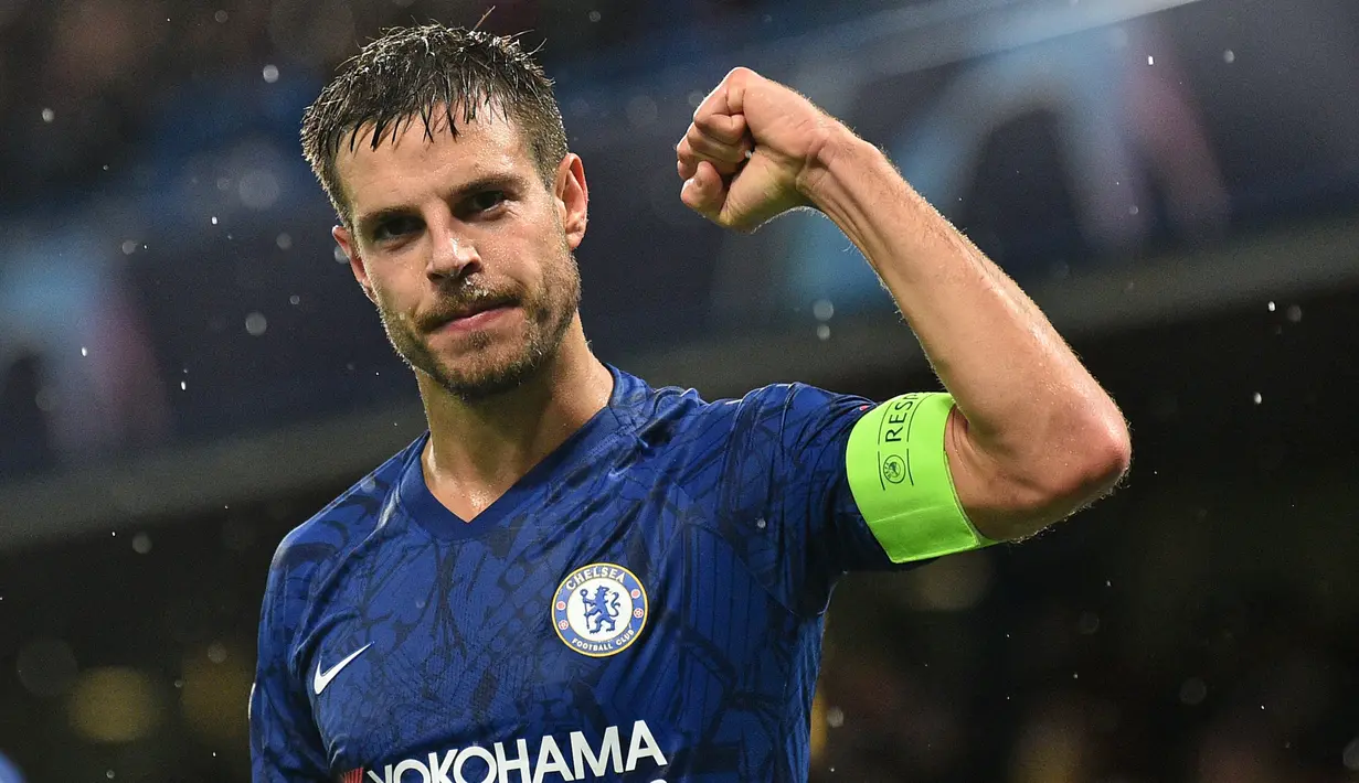 Cesar Azpilicueta (262 laga) Bek berusia 30 tahun ini telah membela Chelsea dari tahun 2012 hingga sekarang. Azpilicueta memiliki 262 laga bersama The Blues di pentas Premier League. (AFP/Glyn Kirk)