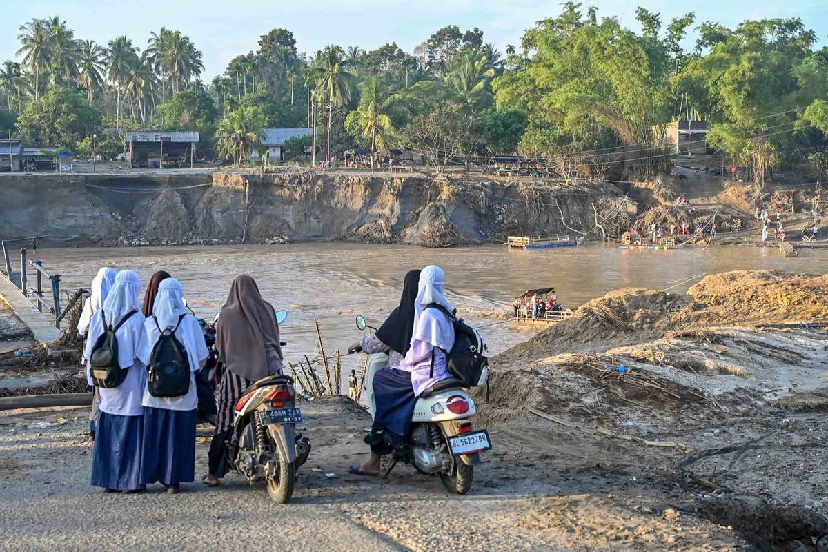 FOTO: FOTO Anak Anak Kembali Bersekolah Pascabencana Di Bireuen Aceh