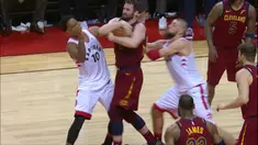Berita video game recap NBA 2017-2018 antara Cleveland Cavaliers melawan Toronto Raptors dengan skor 113-112.