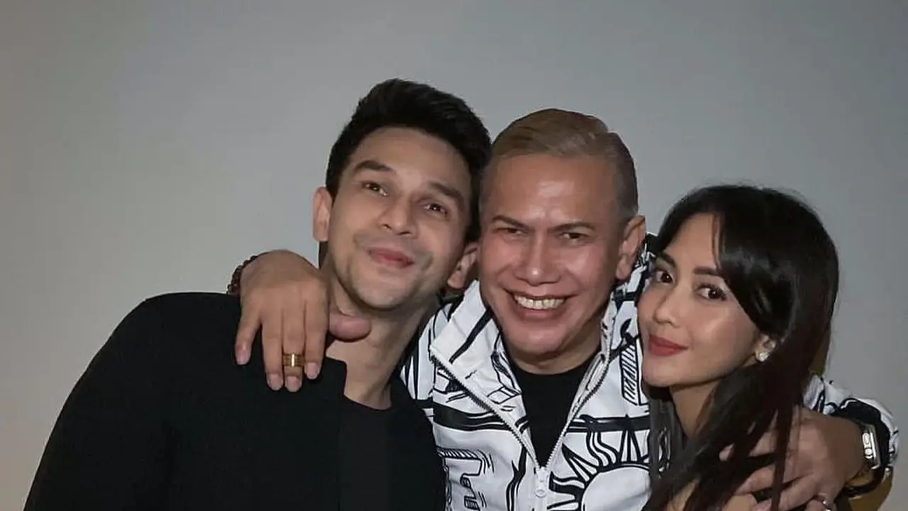 6 Potret Kedekatan Jonathan Frizzy dan Ririn Dwi Ariyanti di Momen Ultah, Jadi Sorotan