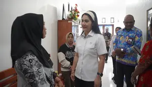 Wamen Isyana Tinjau Pelayanan KB Serentak di Papua
