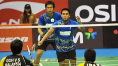 Berbagai prestasi ditorehkan Markis Kido bersama para pasangannnya di ganda putra. Yang paling mentereng tentu saja saat ia berduet dengan Hendra Setiawan. Puncaknya adalah Medali Emas Olimpiade 2008. Berikut daftar prestasi menterengnya bersama Hendra Setiawan. (Foto: AFP/Roslan Rahman)
