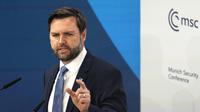 Wakil Presiden Amerika Serikat JD Vance saat berbicara di&nbsp;Konferensi Keamanan Munich pada Jumat (14/2/2025). (Dok. AP Photo/Matthias Schrader)