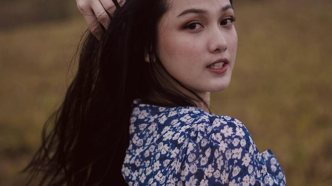 Potret Cantik Aisyah Aqilah, Pemeran Utama di Serial 'AKU TAK MEMBENCI HUJAN'