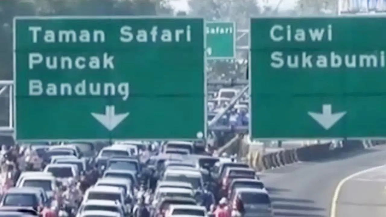 Segmen 3: Jalur Puncak Macet hingga Lomba Suami Gendong Istri